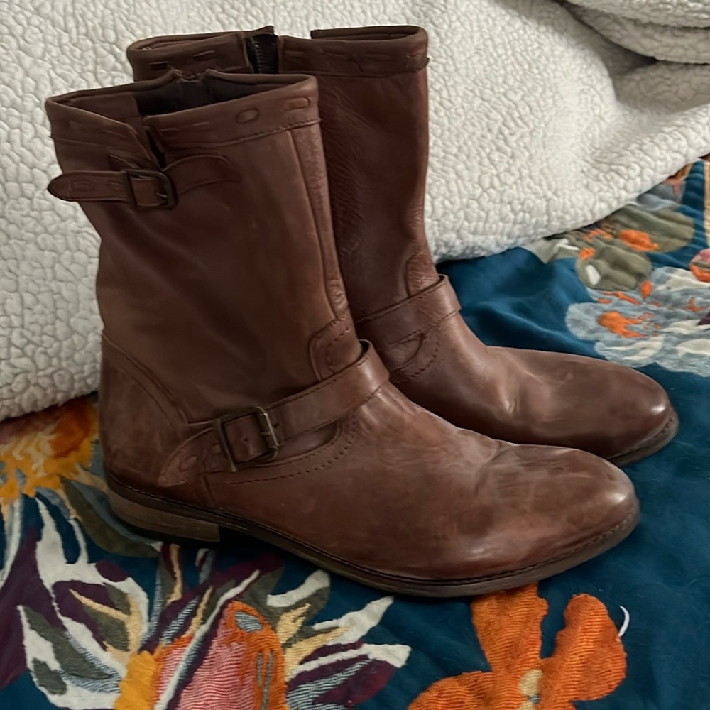 J Jill brown boots “Groupie” Size 9